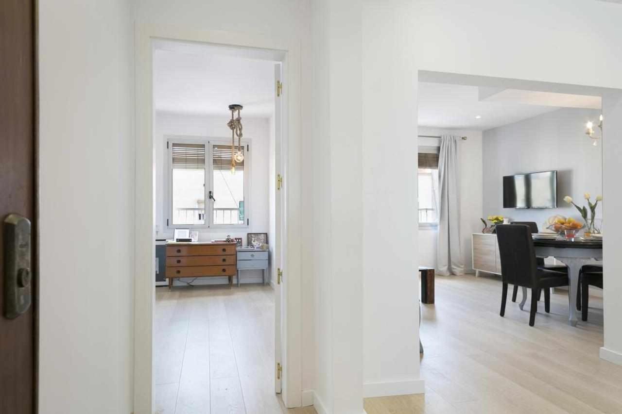 Apartment Leonor Βαρκελώνη Εξωτερικό φωτογραφία